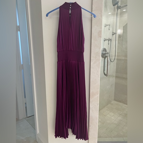 ALC Renzo Pleated Dress in Orchid - Picture 3 of 3